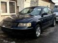 Volkswagen Passat 1998 годаfor1 650 000 тг. в Алматы