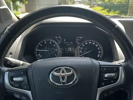 Toyota Land Cruiser Prado 2021 года за 23 500 000 тг. в Актобе – фото 7