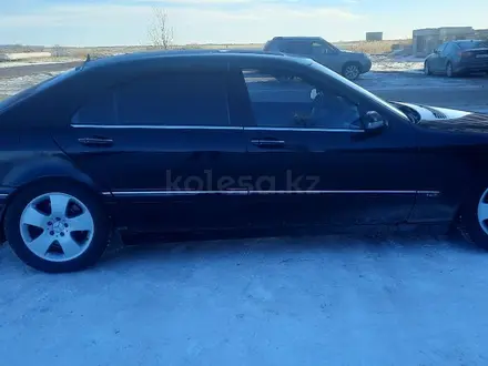 Mercedes-Benz S 600 2002 года за 2 000 000 тг. в Рудный – фото 3