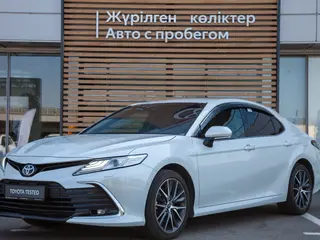 Toyota Camry Luxe