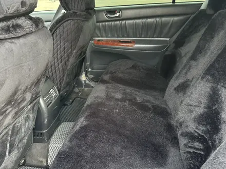Toyota Camry 2004 года за 4 500 000 тг. в Петропавловск – фото 17
