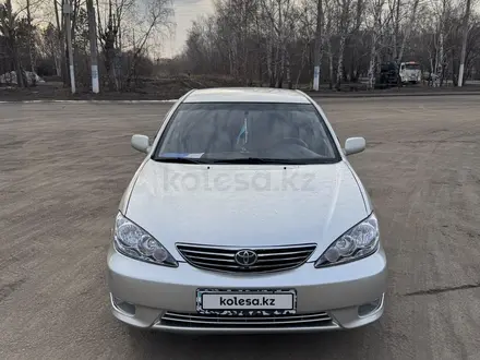 Toyota Camry 2004 года за 4 500 000 тг. в Петропавловск – фото 3