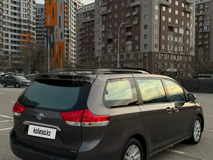Toyota Sienna 2013 года за 13 000 000 тг. в Алматы – фото 18