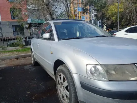 Volkswagen Passat 2000 года за 1 500 000 тг. в Алматы – фото 3