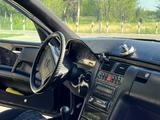 Mercedes-Benz E 200 1998 годаүшін2 600 000 тг. в Уральск – фото 5