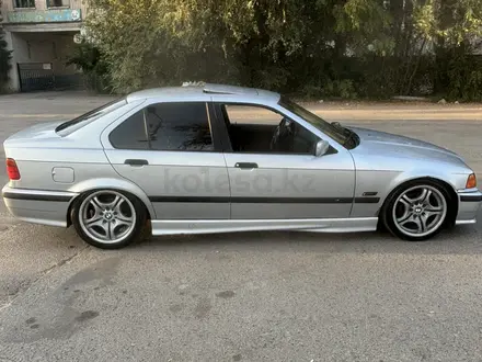 BMW 328 1996 года за 2 200 000 тг. в Алматы – фото 5