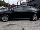Toyota Camry 2011 года за 11 700 000 тг. в Алматы – фото 2