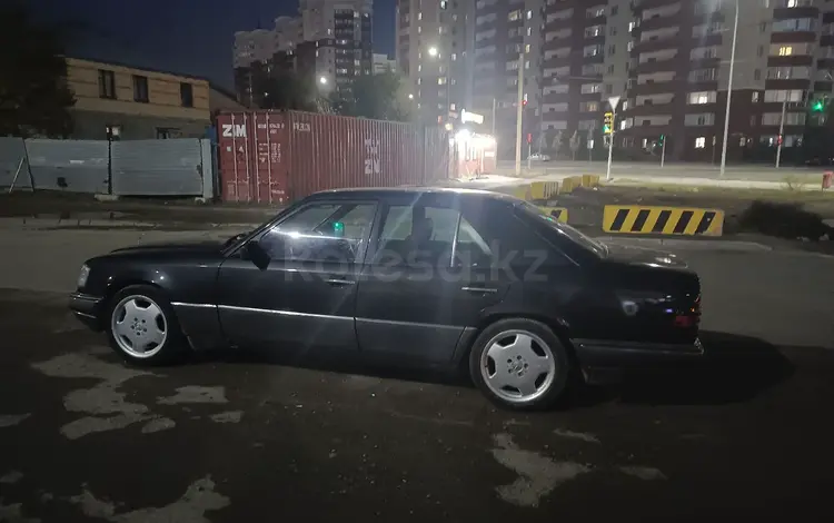 Mercedes-Benz E 220 1995 годаүшін1 700 000 тг. в Астана