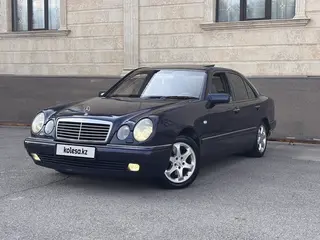 Mercedes-Benz E 280