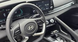 Hyundai Elantra 2023 года за 8 100 000 тг. в Алматы – фото 5