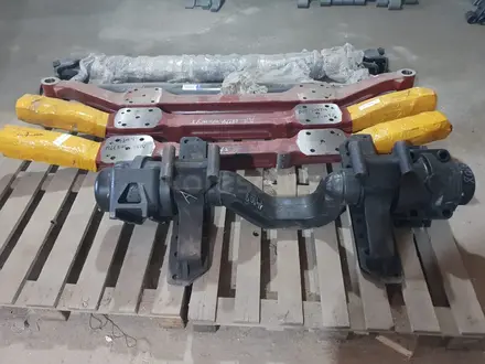 Ось балансира в сборе F2000 (Телега) за 550 000 тг. в Алматы – фото 3