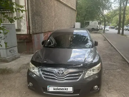 Toyota Camry 2010 года за 7 950 000 тг. в Алматы