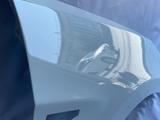 Крыло переднее правое белое Hyundai Accent 10-17 за 50 000 тг. в Алматы – фото 2