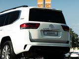 Toyota Land Cruiser 2021 года за 37 000 000 тг. в Алматы – фото 3