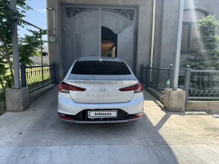 Hyundai Elantra 2019 года за 8 200 000 тг. в Шымкент – фото 10