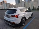 Hyundai Santa Fe 2023 года за 17 790 000 тг. в Астана – фото 2