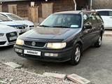 Volkswagen Passat 1995 года за 1 900 000 тг. в Петропавловск – фото 2