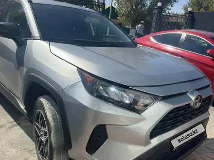 Toyota RAV4 2021 года за 18 500 000 тг. в Кызылорда