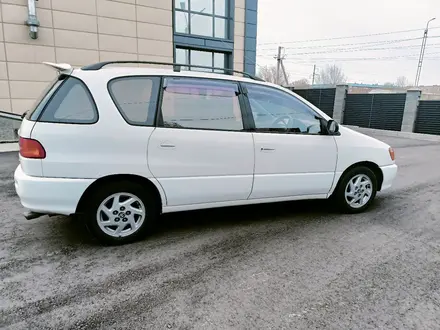 Toyota Ipsum 1997 года за 3 900 000 тг. в Усть-Каменогорск – фото 4