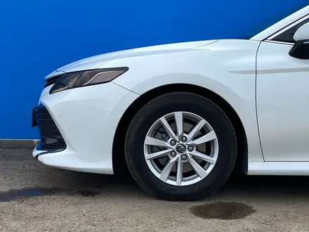 Toyota Camry 2019 года за 11 830 000 тг. в Алматы – фото 6