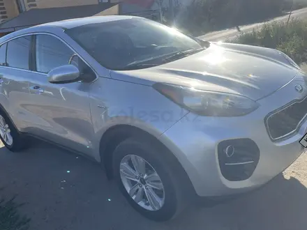 Kia Sportage 2018 года за 8 800 000 тг. в Уральск – фото 2