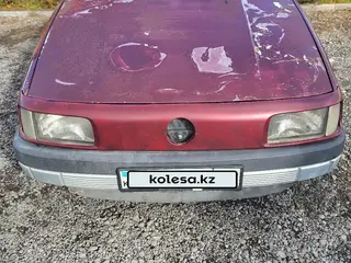 Volkswagen Passat, 1991