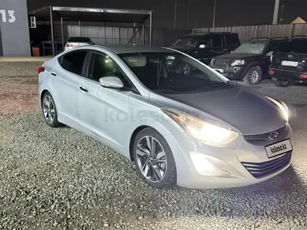 Hyundai Elantra 2014 года за 5 000 000 тг. в Атырау – фото 18