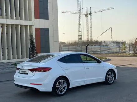 Hyundai Elantra 2018 года за 8 900 000 тг. в Алматы – фото 23