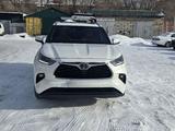 Toyota Highlander 2021 года за 28 000 000 тг. в Усть-Каменогорск