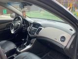 Chevrolet Cruze 2011 года за 3 400 000 тг. в Караганда – фото 5