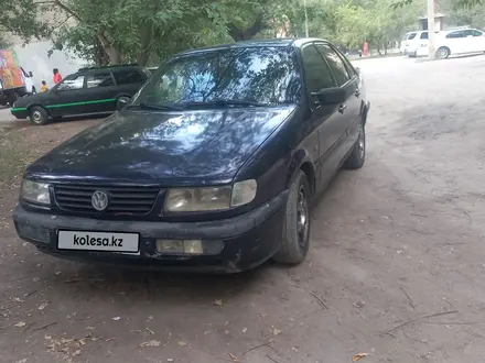 Volkswagen Passat 1996 года за 1 400 000 тг. в Тараз – фото 3