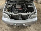 Kia Carnival 2002 года за 2 200 000 тг. в Шымкент – фото 5