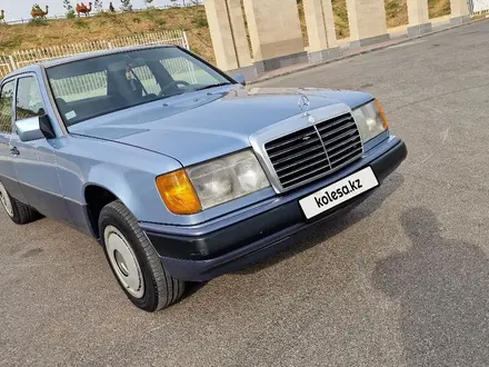 Mercedes-Benz E 200 1991 года за 2 300 000 тг. в Шымкент – фото 11