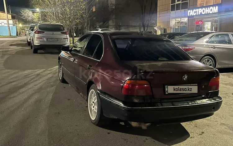 BMW 523 1997 годаүшін1 800 000 тг. в Алматы