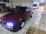 Volkswagen Golf 1994 года за 1 350 000 тг. в Астана