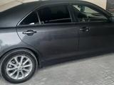 Toyota Camry 2007 года за 5 800 000 тг. в Тараз – фото 2