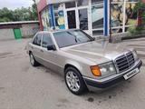 Mercedes-Benz E 230 1992 годаүшін2 100 000 тг. в Алматы