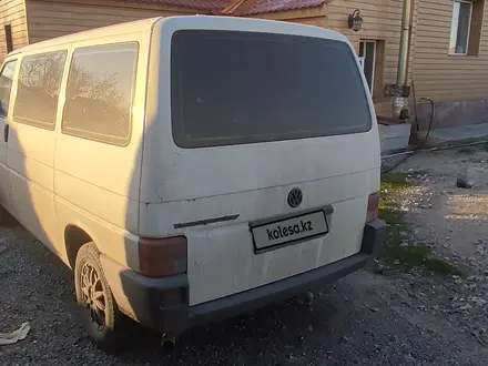 Volkswagen Transporter 1995 года за 2 800 000 тг. в Караганда – фото 2