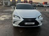 Lexus ES 300h 2022 года за 21 800 000 тг. в Тараз
