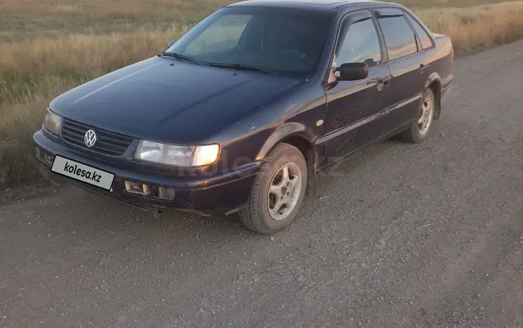 Volkswagen Passat 1993 года за 1 100 000 тг. в Аркалык