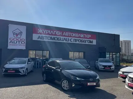 Hyundai Elantra 2019 года за 8 000 000 тг. в Усть-Каменогорск – фото 3