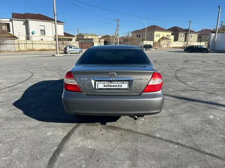 Toyota Camry 2003 года за 3 000 000 тг. в Атырау – фото 5