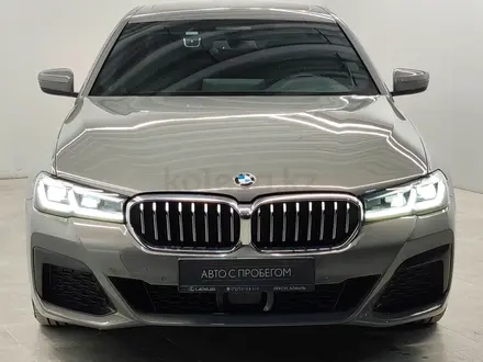 BMW 530 XDrive 2022 года за 23 500 000 тг. в Алматы – фото 2