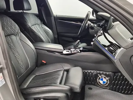 BMW 530 XDrive 2022 года за 23 500 000 тг. в Алматы – фото 8