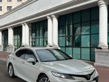 Toyota Camry 2019 года за 14 200 000 тг. в Астана – фото 4