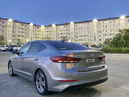 Hyundai Elantra 2017 года за 6 000 000 тг. в Актау – фото 7