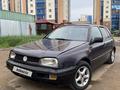 Volkswagen Golf 1994 годаfor950 000 тг. в Астана