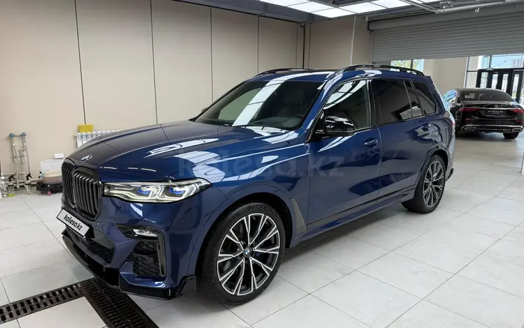 BMW X7 2020 года за 43 000 000 тг. в Астана