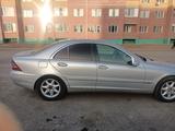 Mercedes-Benz C 220 2002 года за 2 800 000 тг. в Экибастуз – фото 4