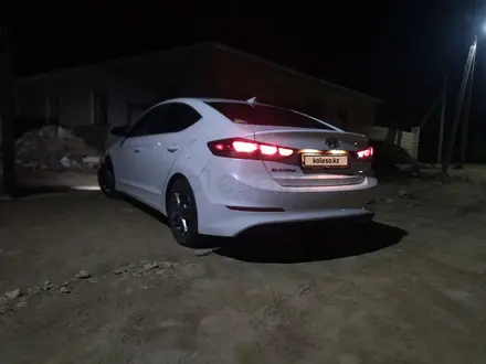 Hyundai Elantra 2017 года за 7 500 000 тг. в Актау